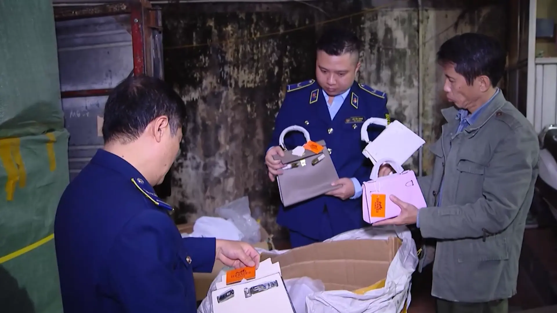 Cần sự chung tay để phòng chống hàng giả dịp cuối năm